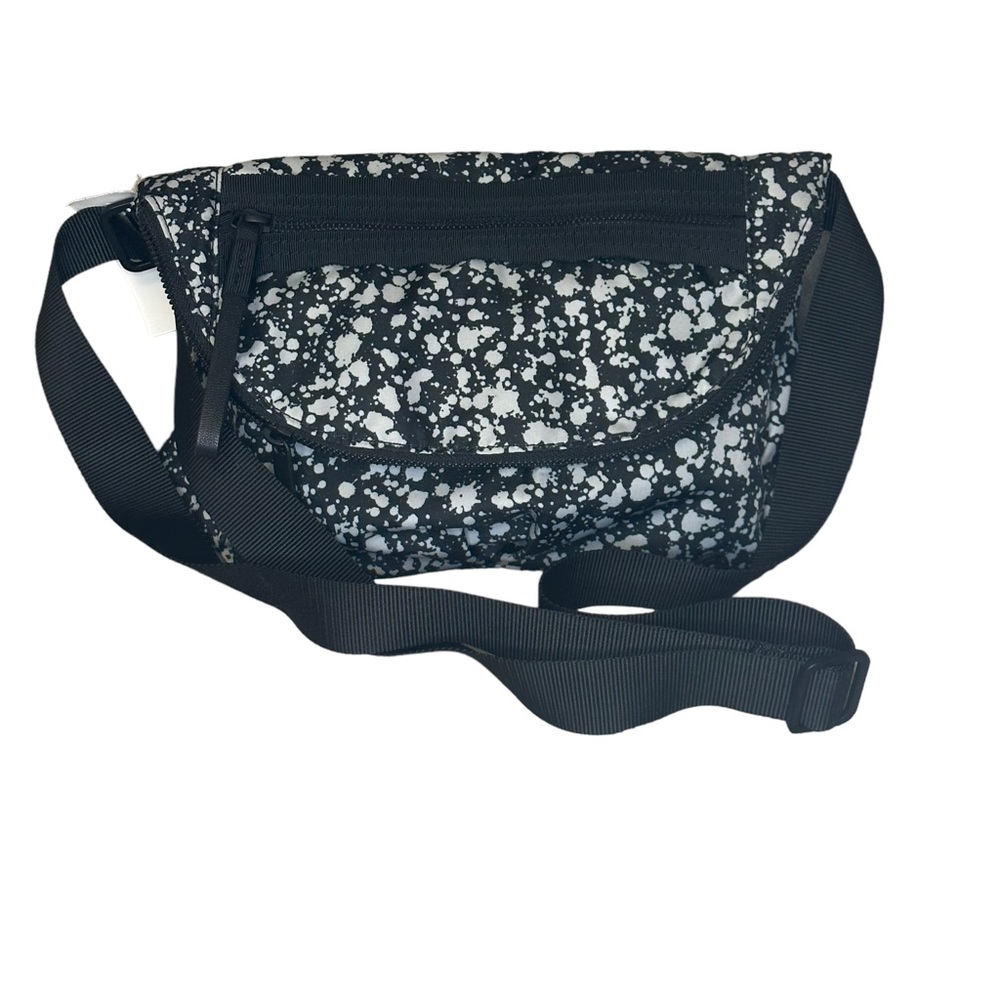 LULULEMON FESTIVAL SPLATTER PRINT BAG